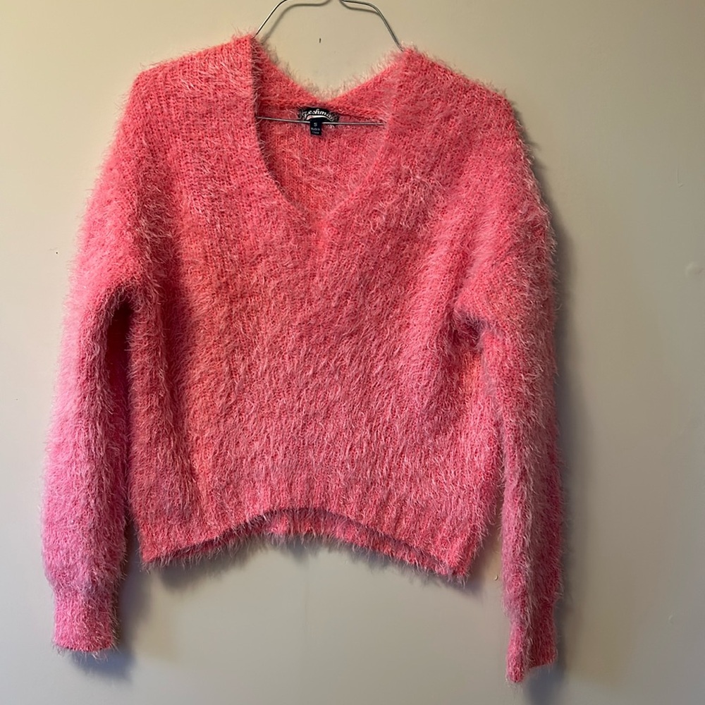 FRESHMAN pink long sleeved sweater V-neckk long sleeves  brushed knit si…